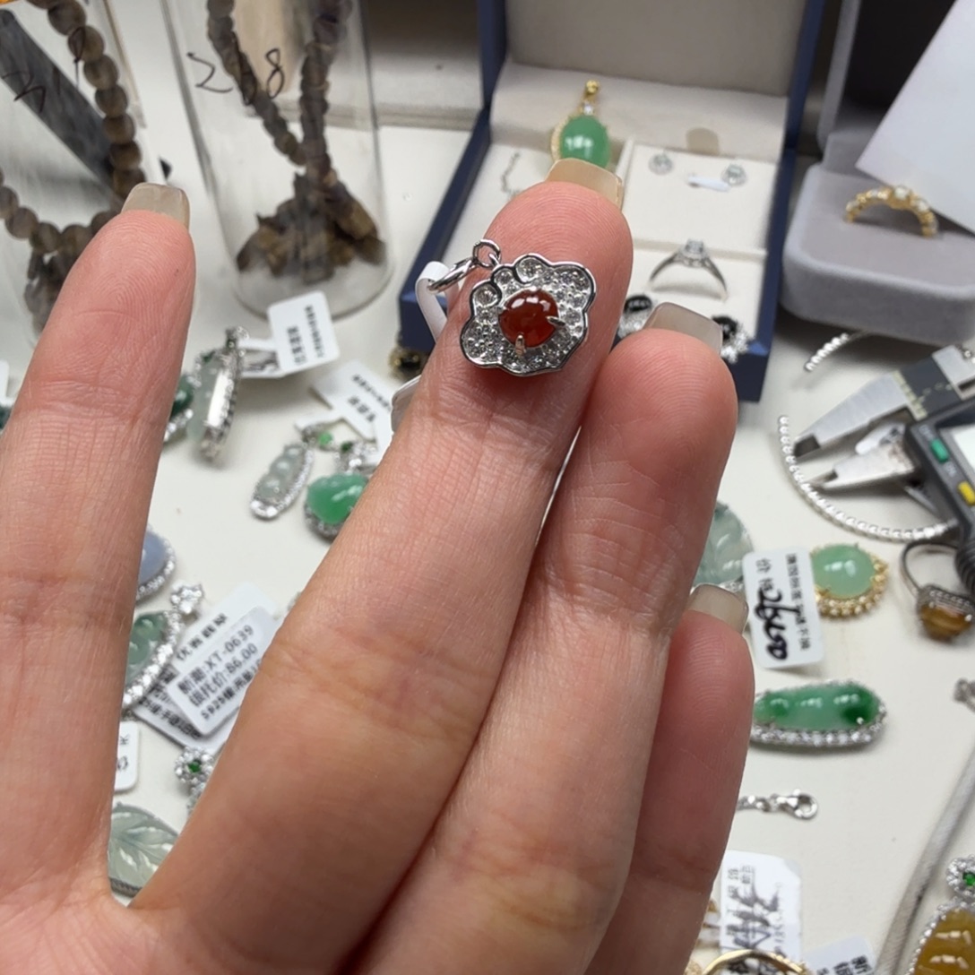 翡翠银S925镶嵌戒指吊坠