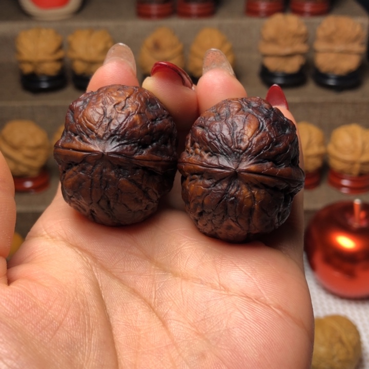 文玩核桃把件36七彩龙蛋