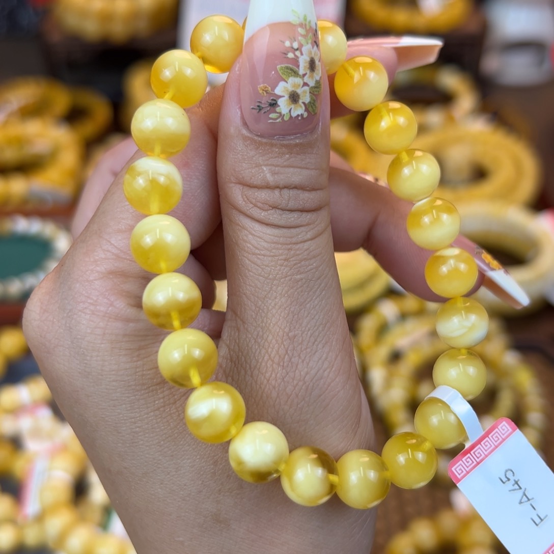 琥珀裸石未镶嵌m m n n n n n n