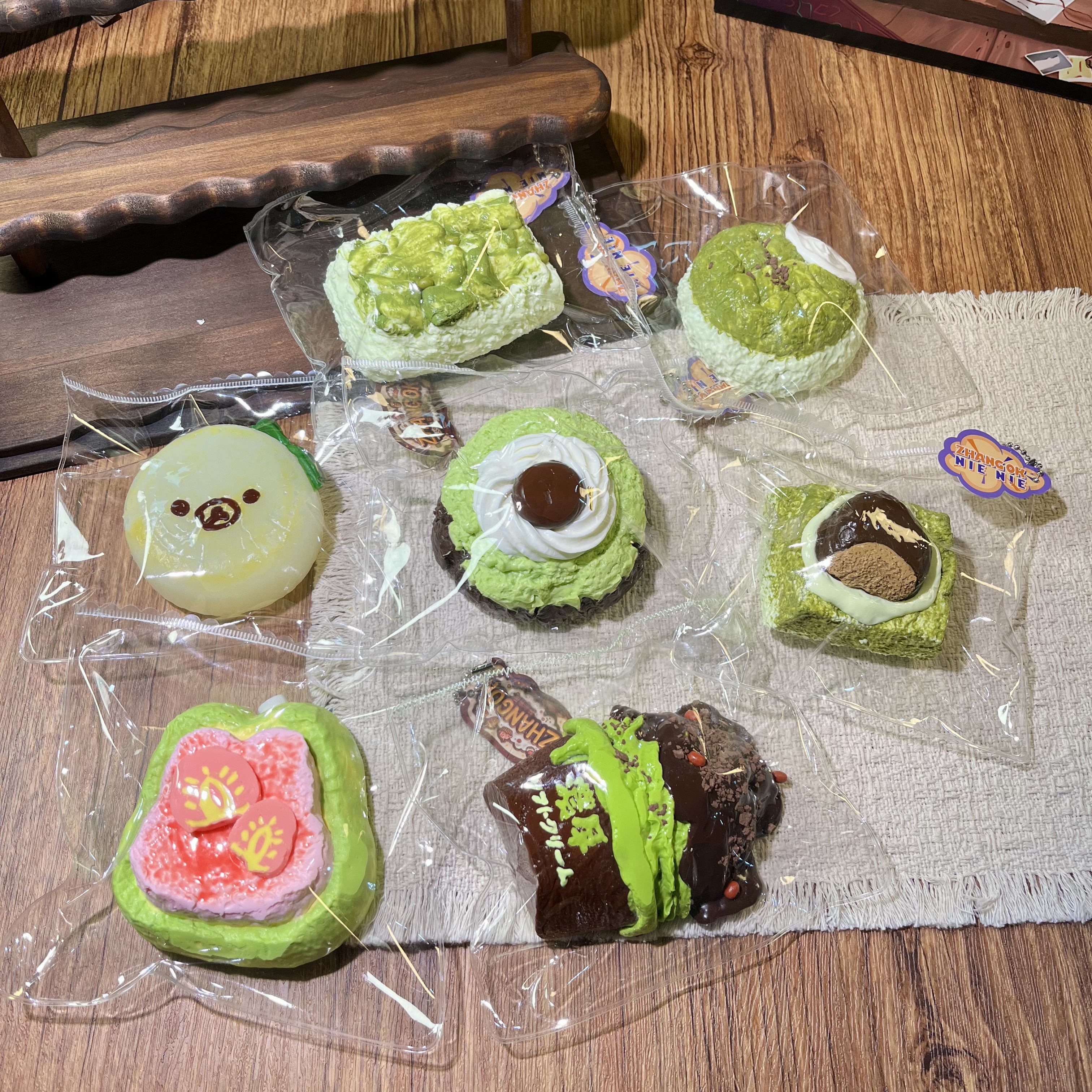 【F区新品过款区】手工制作默认微瑕  食品级硅胶捏捏乐成品