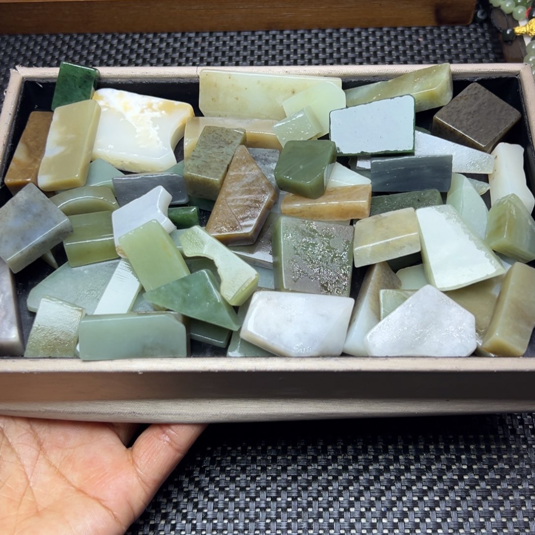 和田玉（糖玉）未镶嵌珠宝半成品