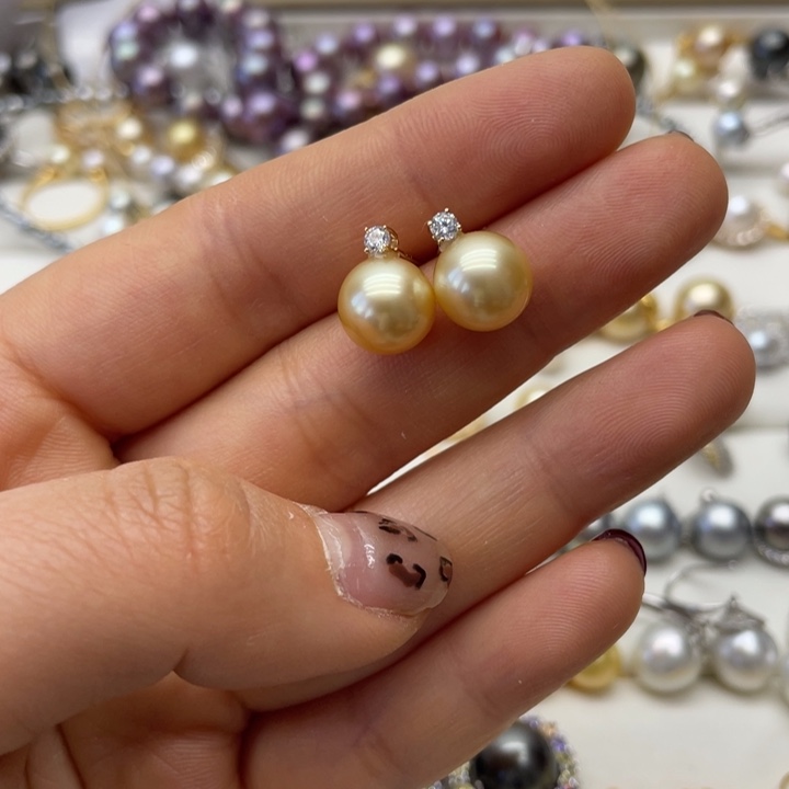 海水珍珠耳饰18K金镶嵌
