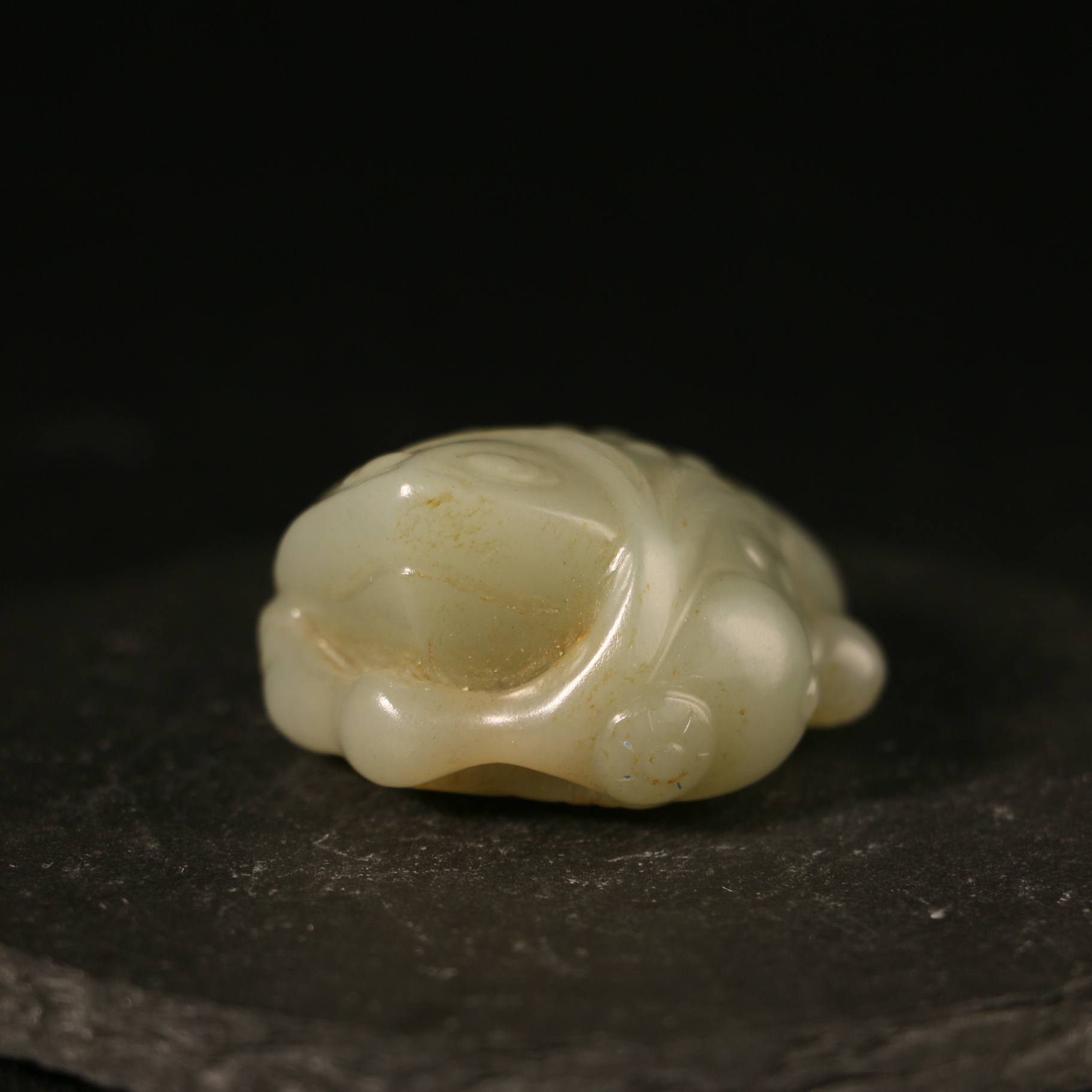 19F191  清 和田玉三足蟾把件