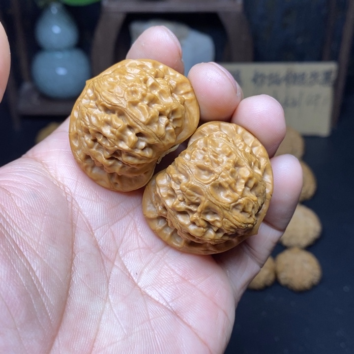 文玩核桃吊坠i****U40宫灯