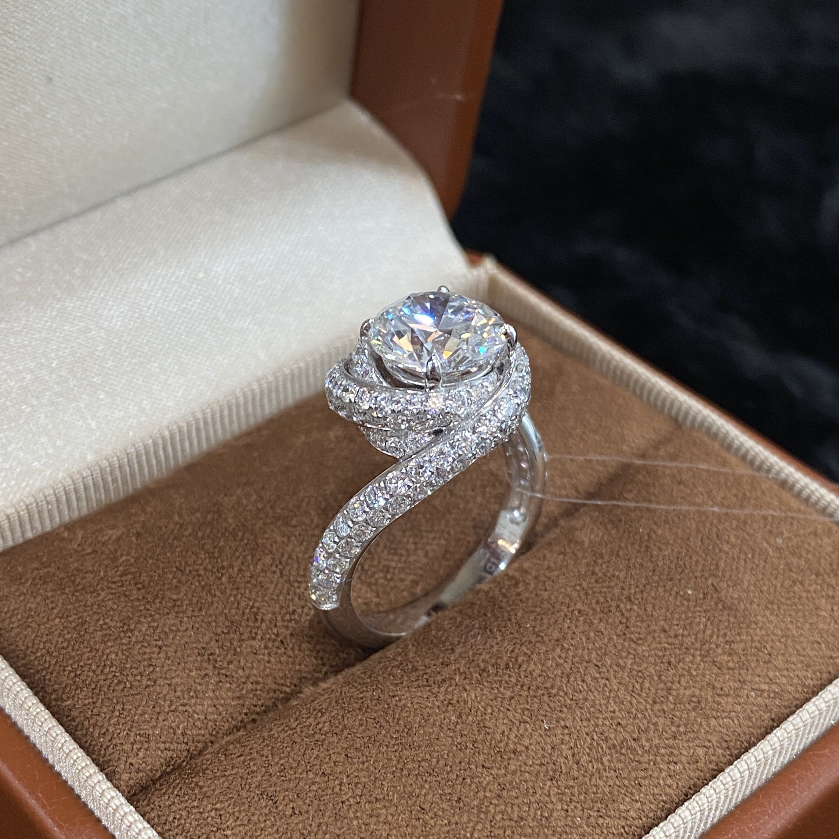 实验室培育钻石PT950铂金 爱的漩涡 顺丰空运