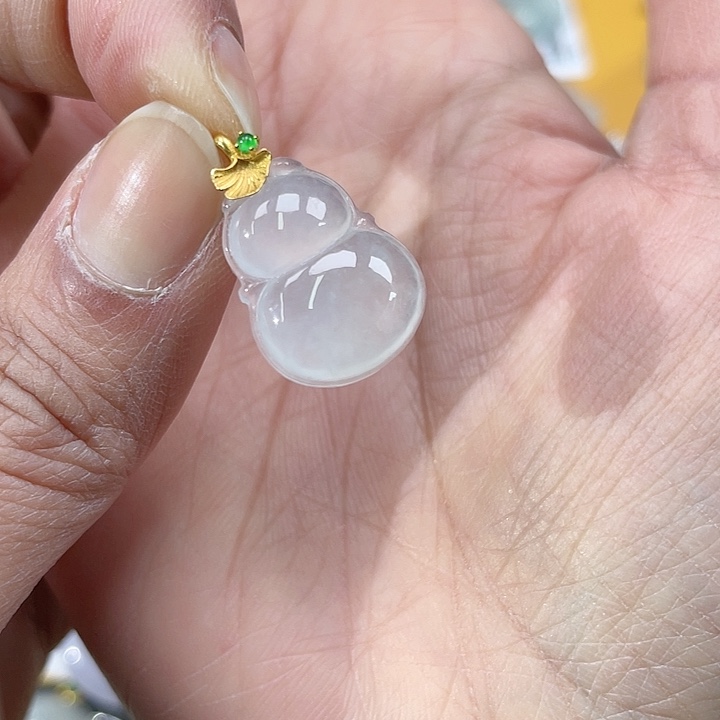 翡翠挂件18K金镶嵌葫芦