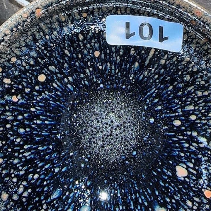 盖碗一起为爱豆疯狂冲打呀