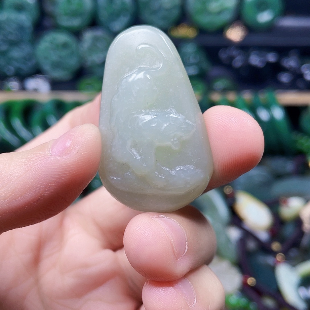 和田玉未镶嵌珠宝半成品