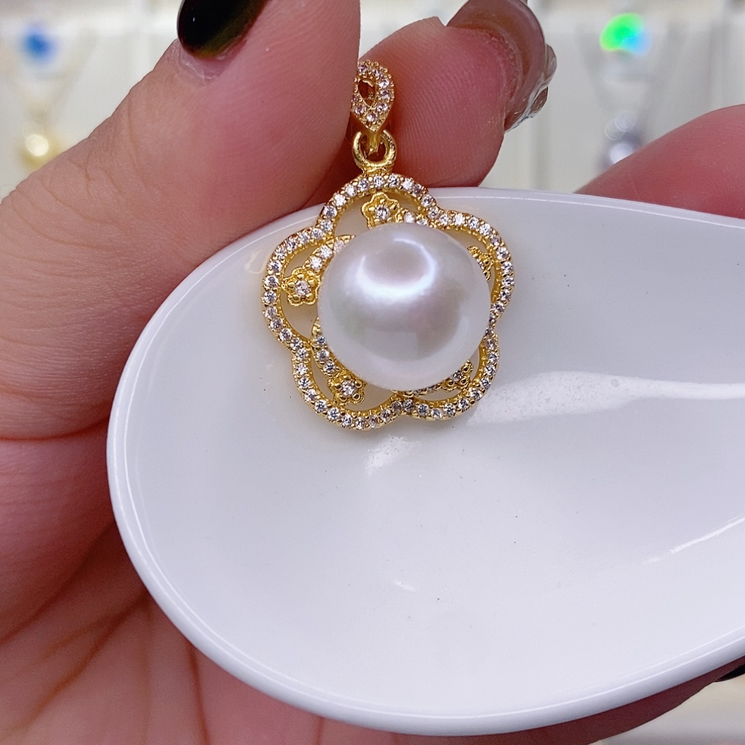 吊坠(赠链)未镶嵌淡水珍珠