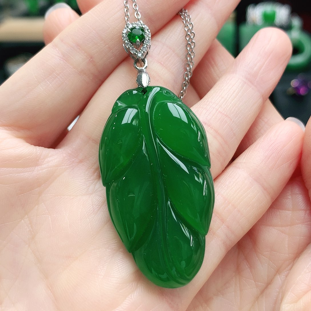 玛瑙/玉髓未镶嵌吊坠