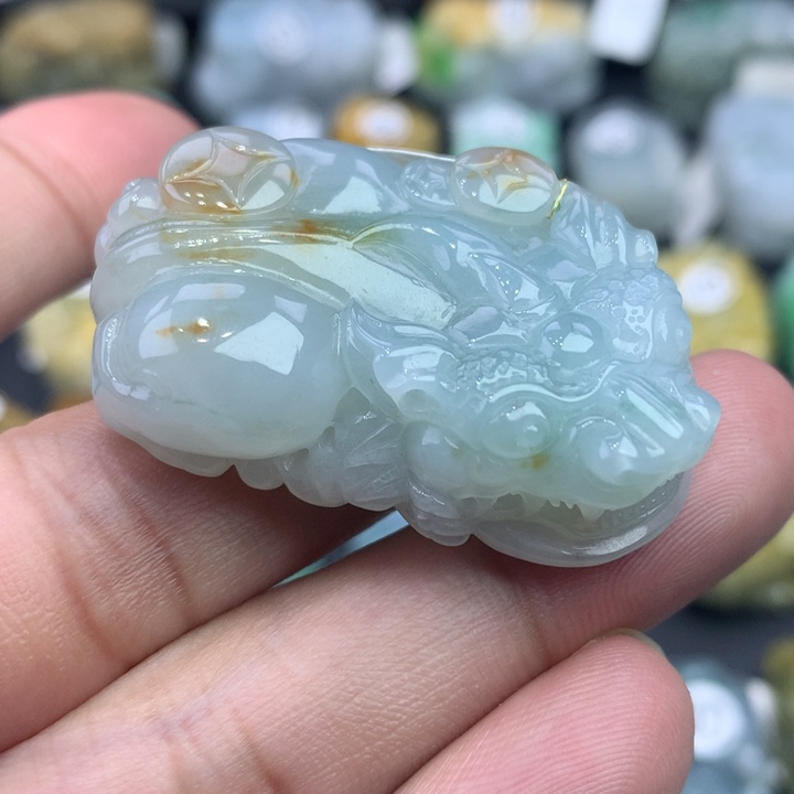 翡翠颈饰未镶嵌天然缅甸A货翡翠貔貅吊坠