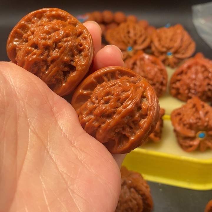 王***军吊坠猴头核桃工艺核桃