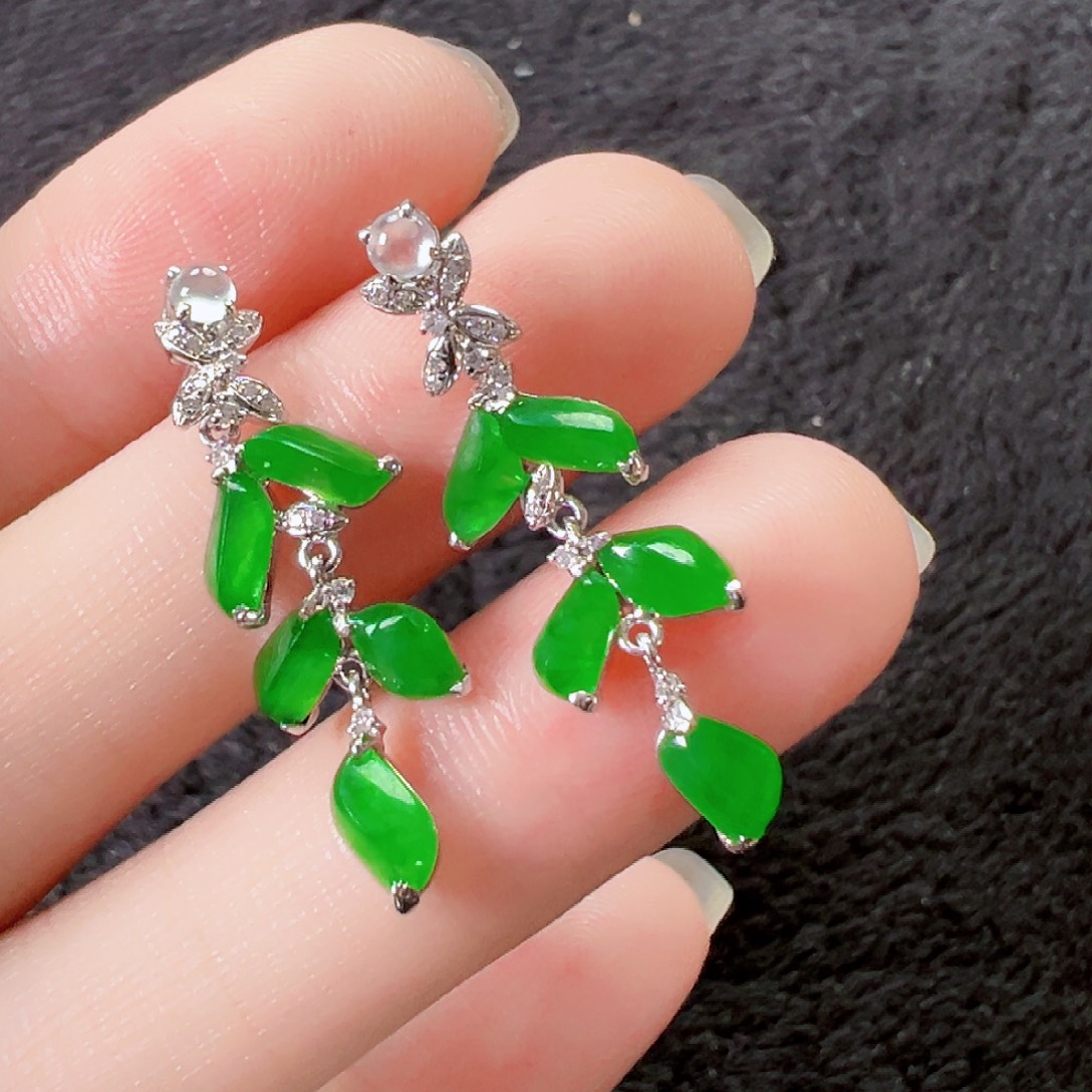 翡翠18K金镶嵌耳饰签收后24小时鉴赏期