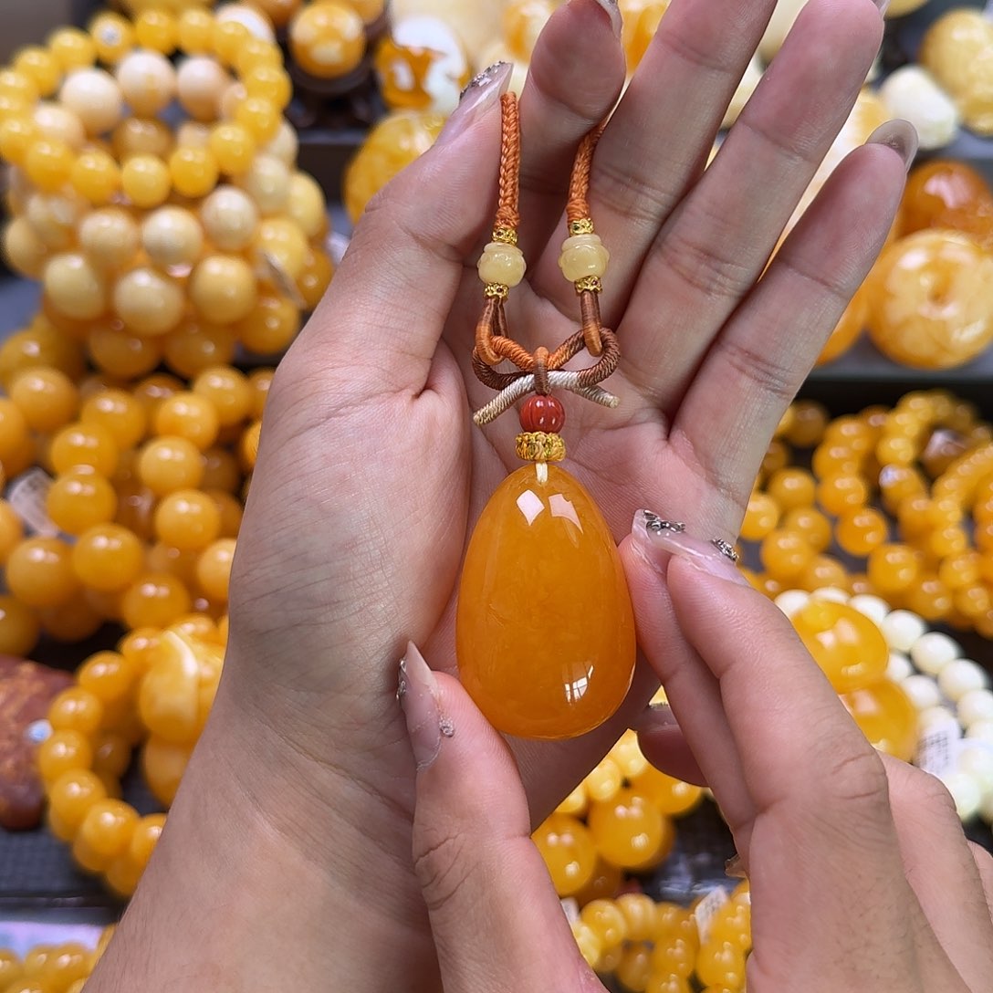 未镶嵌蜜蜡珠宝奇石水滴