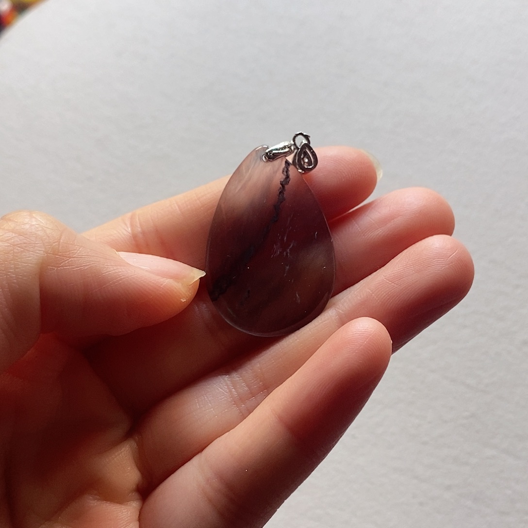 石英质玉颈饰未镶嵌