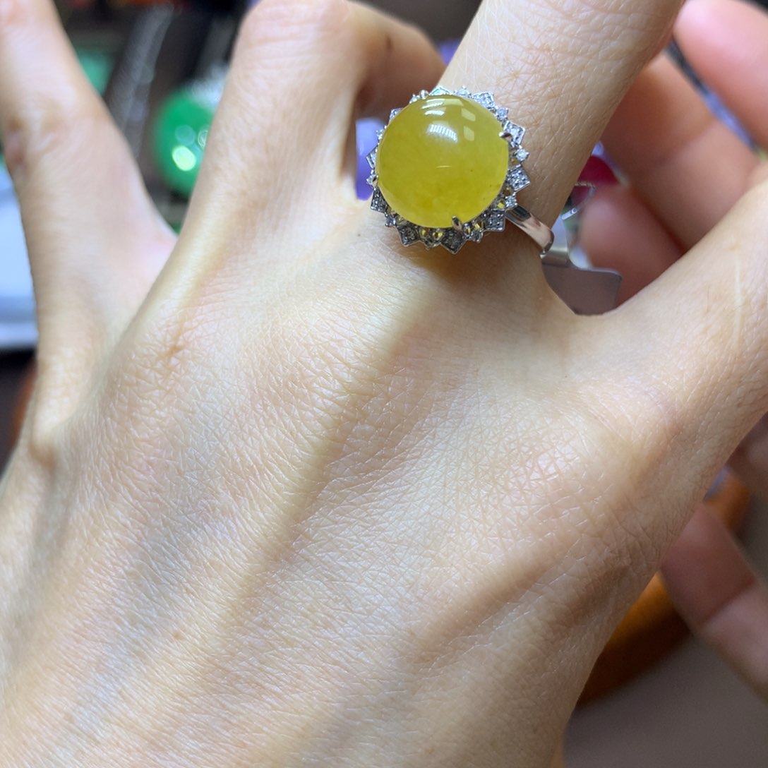 【闪购商品】翡翠颈饰18K金镶嵌翡翠