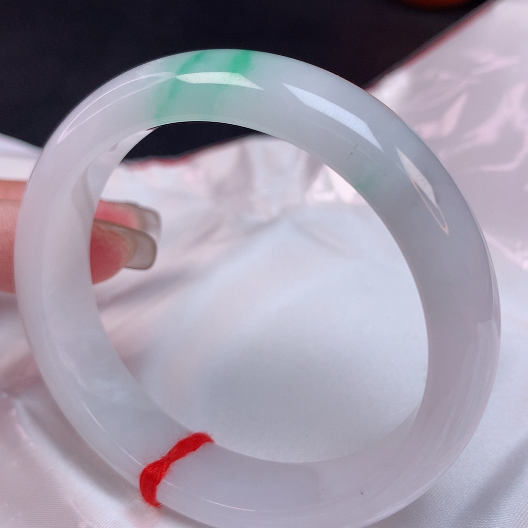 翡翠手镯未镶嵌54 翡翠手镯