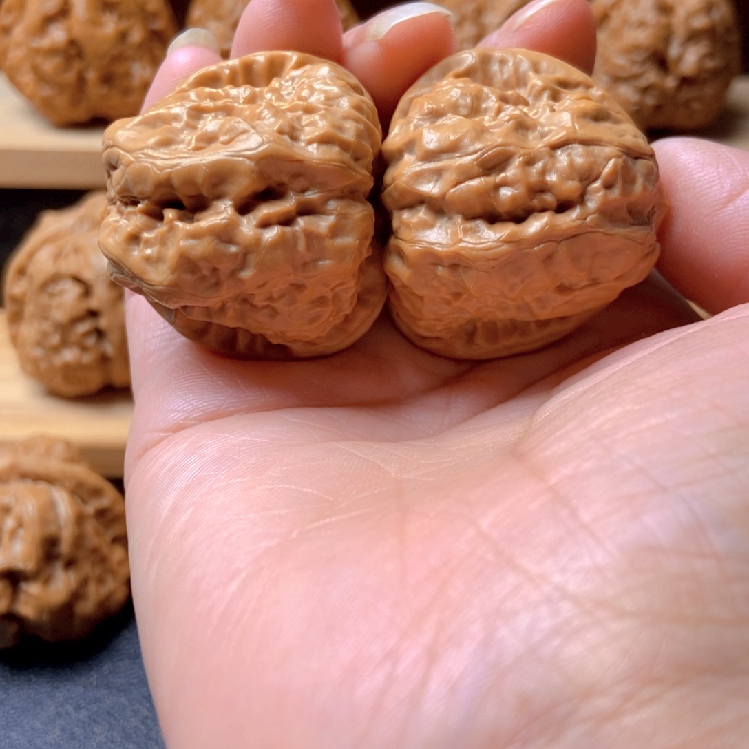 刚***哥文玩核桃吊坠蛤蟆头