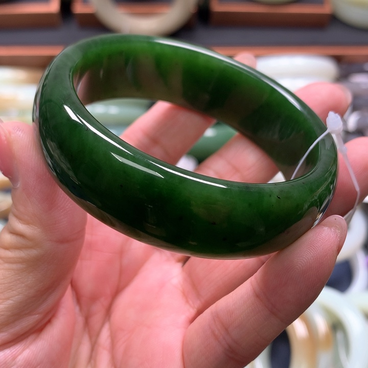 【闪购商品】未镶嵌手镯和田玉（碧玉）13