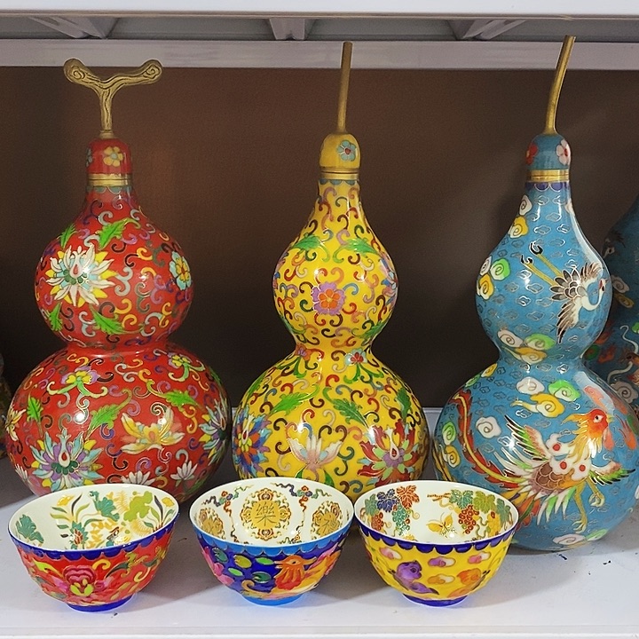 用***1景泰蓝铜胎葫芦3对，龙凤纹微瑕赠3只小碗