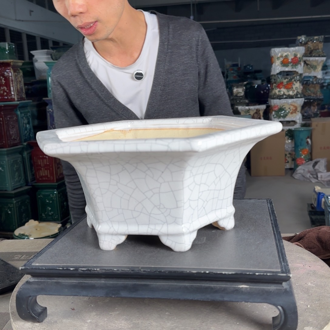 一风堂石湾花盆。微瑕