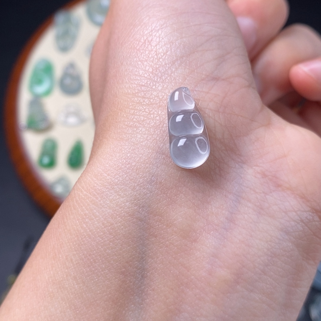 定制翡翠未镶嵌豆子