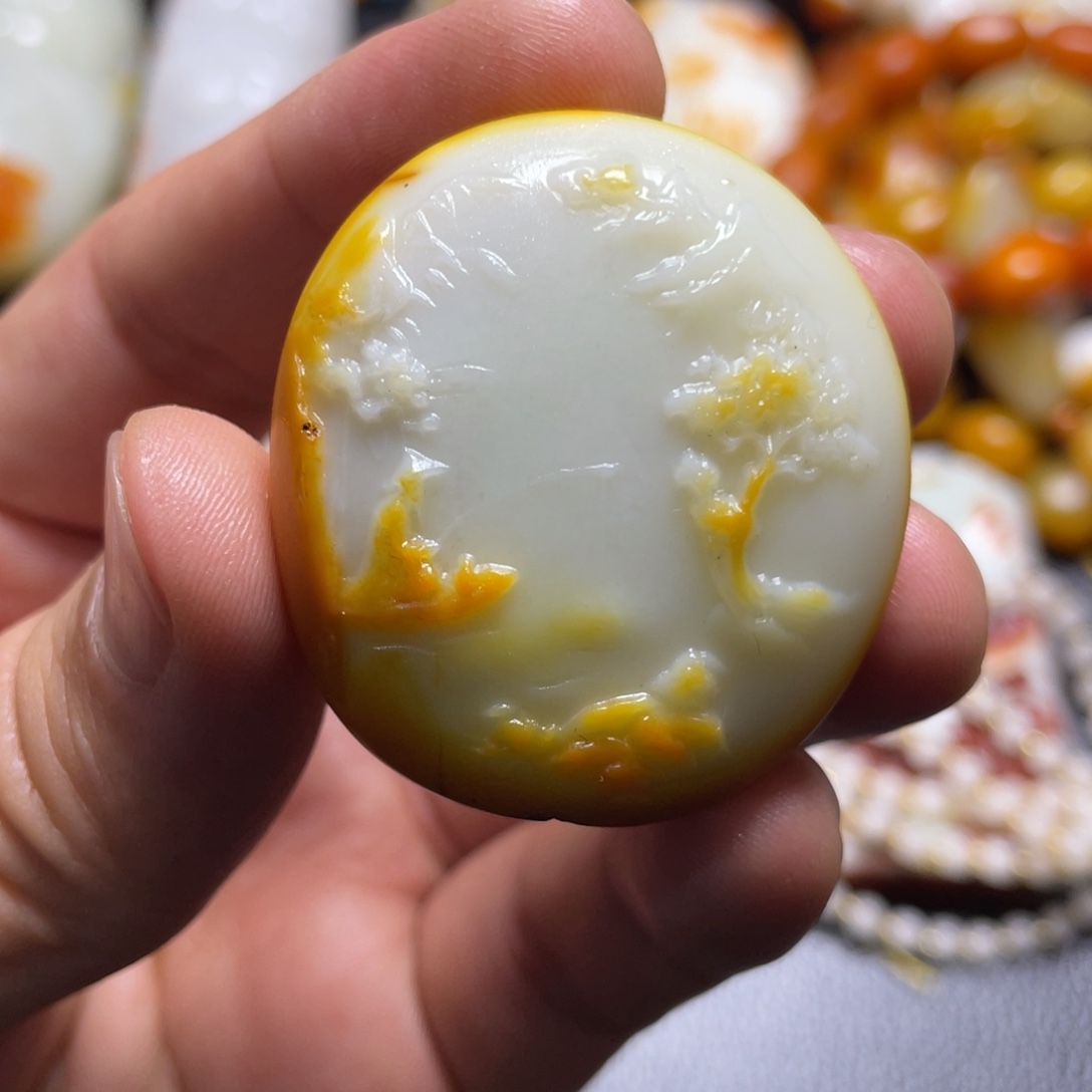 和田玉未镶嵌颈饰