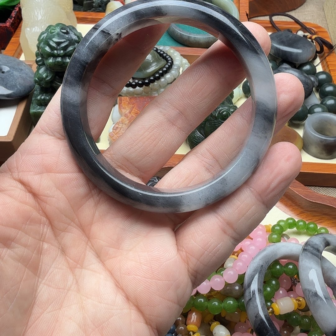 诗***居和田玉（糖玉）未镶嵌挂件