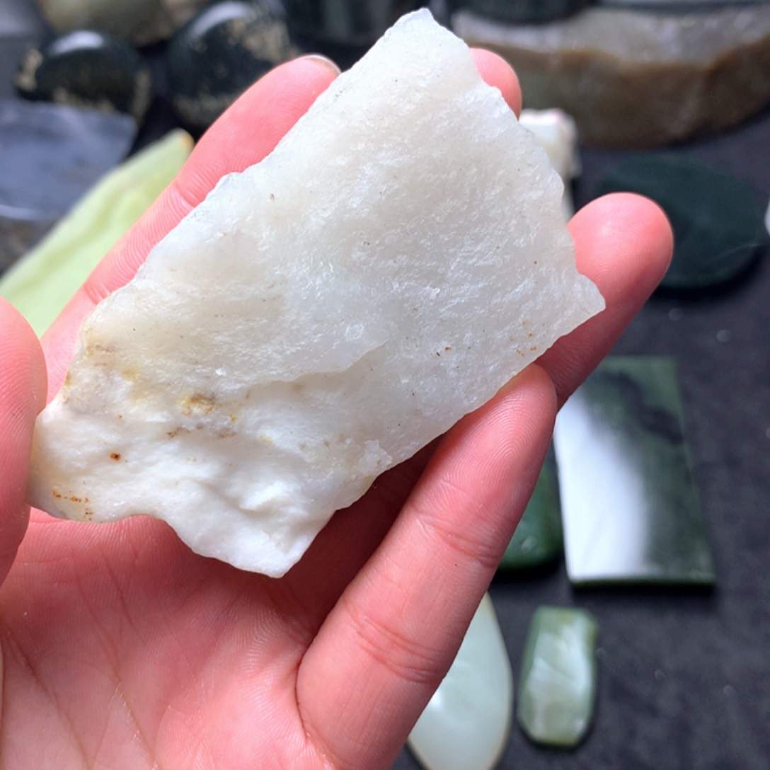 和田玉（糖玉）边角未镶嵌