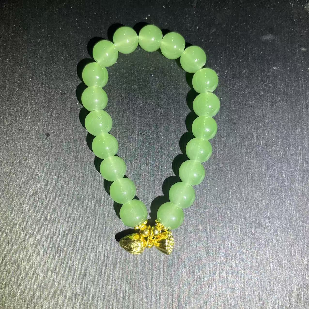 YW087   精品手串（带礼盒）