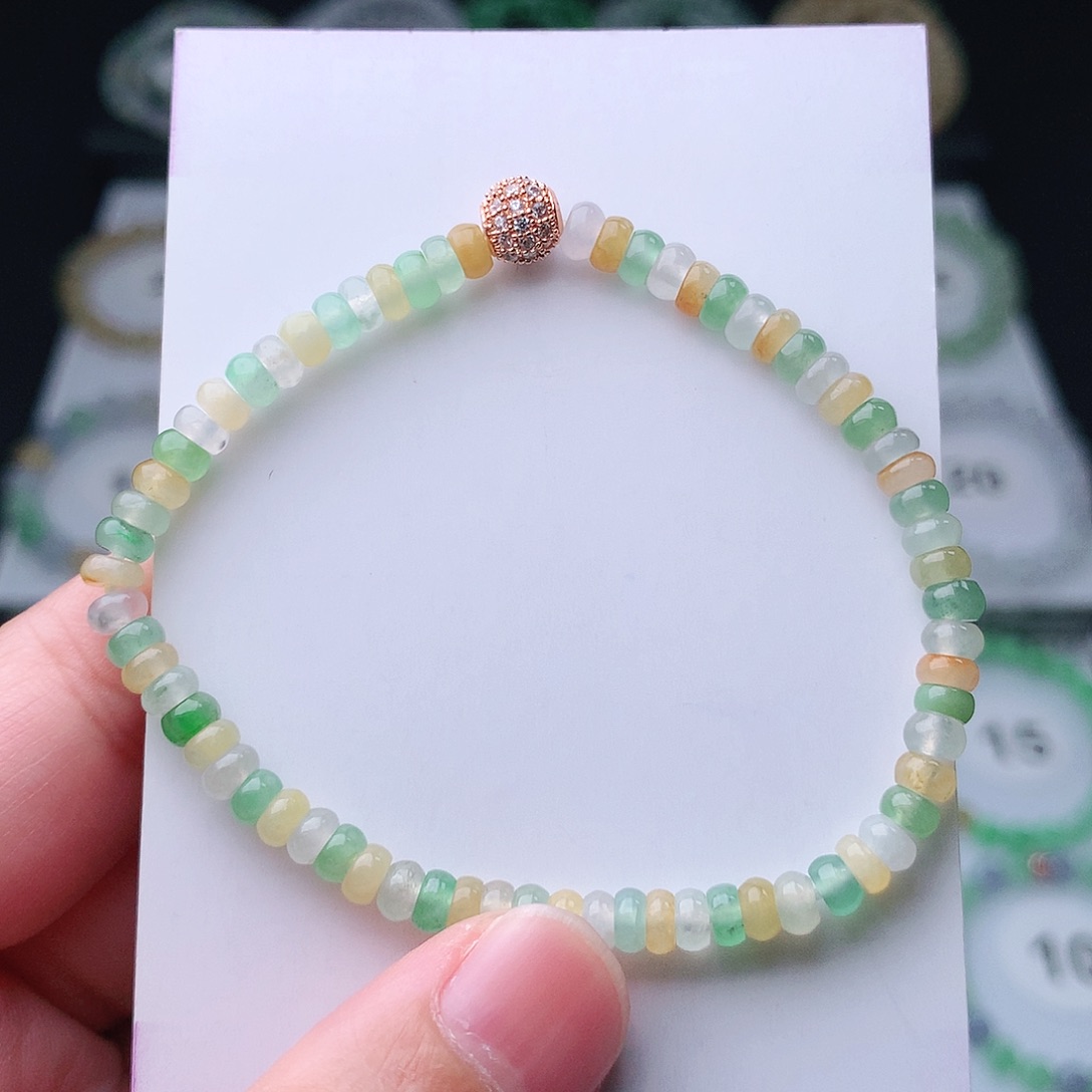 翡翠手串未镶嵌翡翠