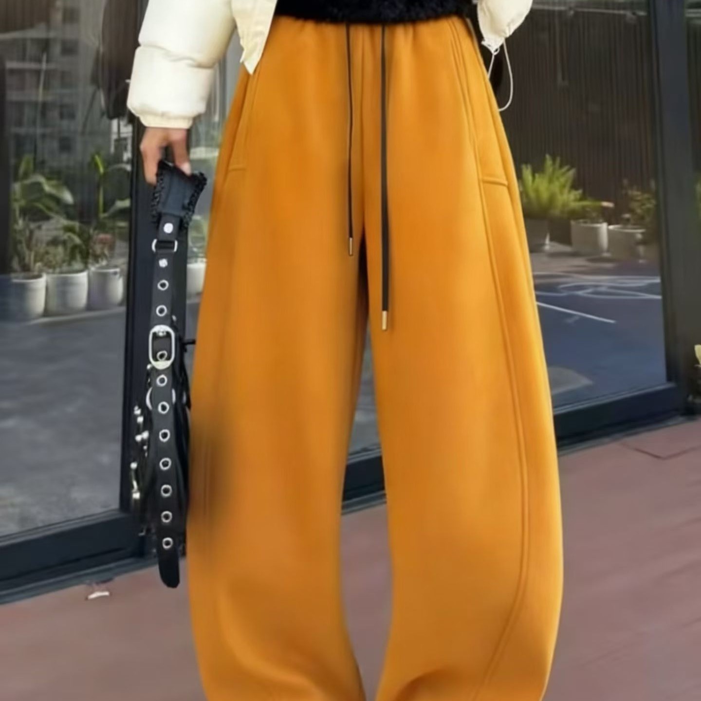 乖乖女装 2025冬季新款加绒加厚高腰显瘦美式休闲弯刀阔腿卫裤