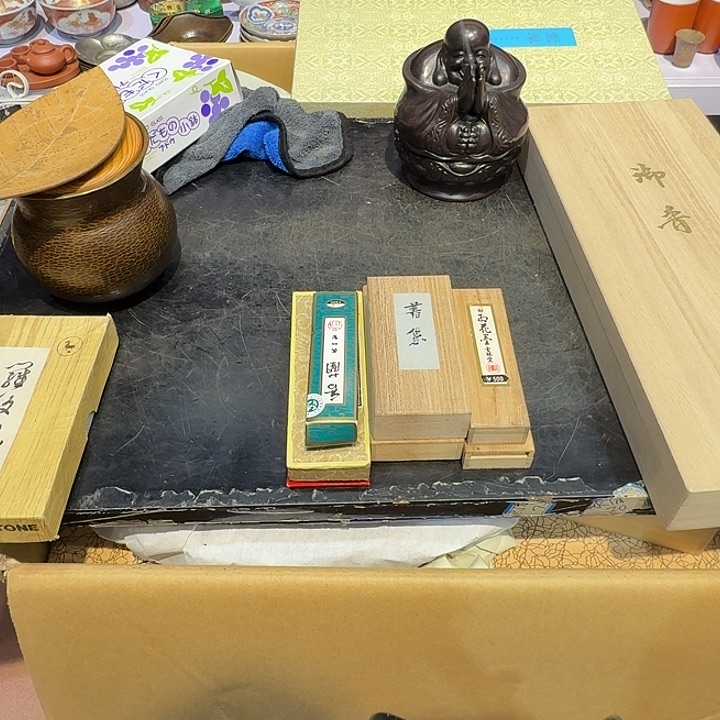 碱***丛玻璃漏油了吧你的手机坏了