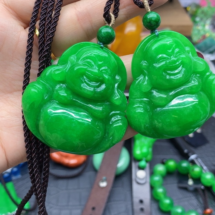 翡翠颈饰未镶嵌吊坠