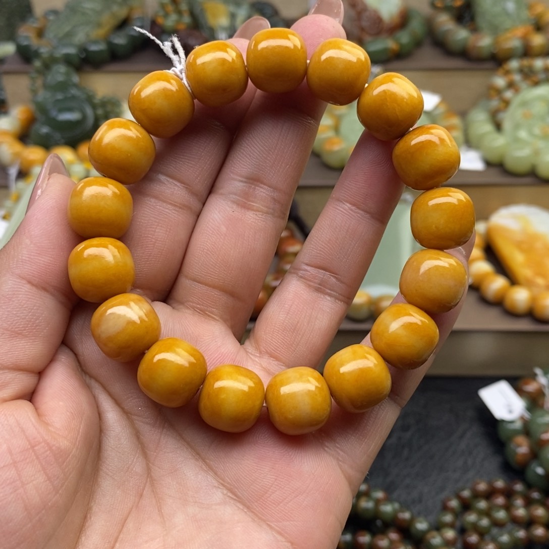 好***退透闪石质玉未镶嵌手串