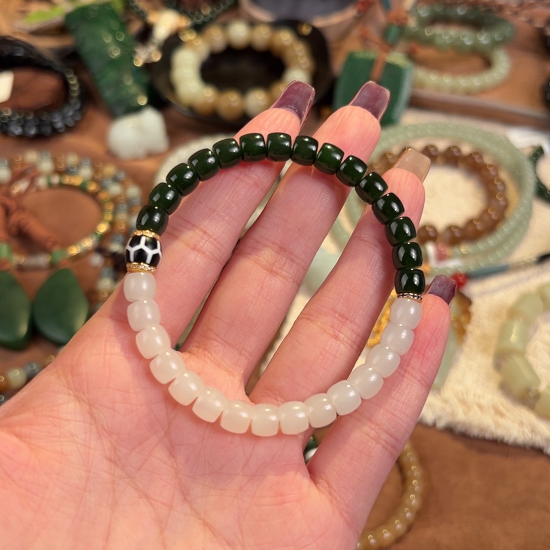 未镶嵌手链和田玉