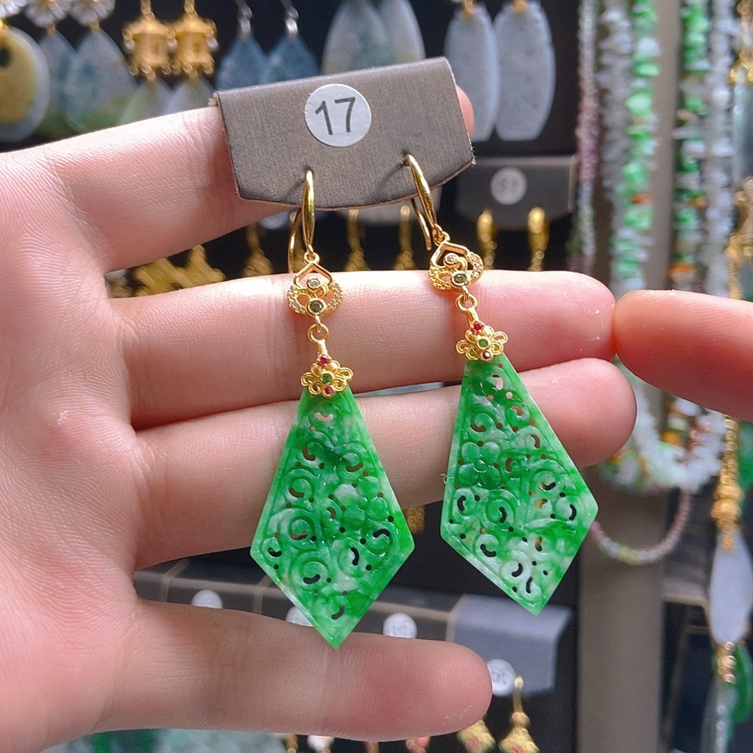 翡翠未镶嵌耳饰翡翠