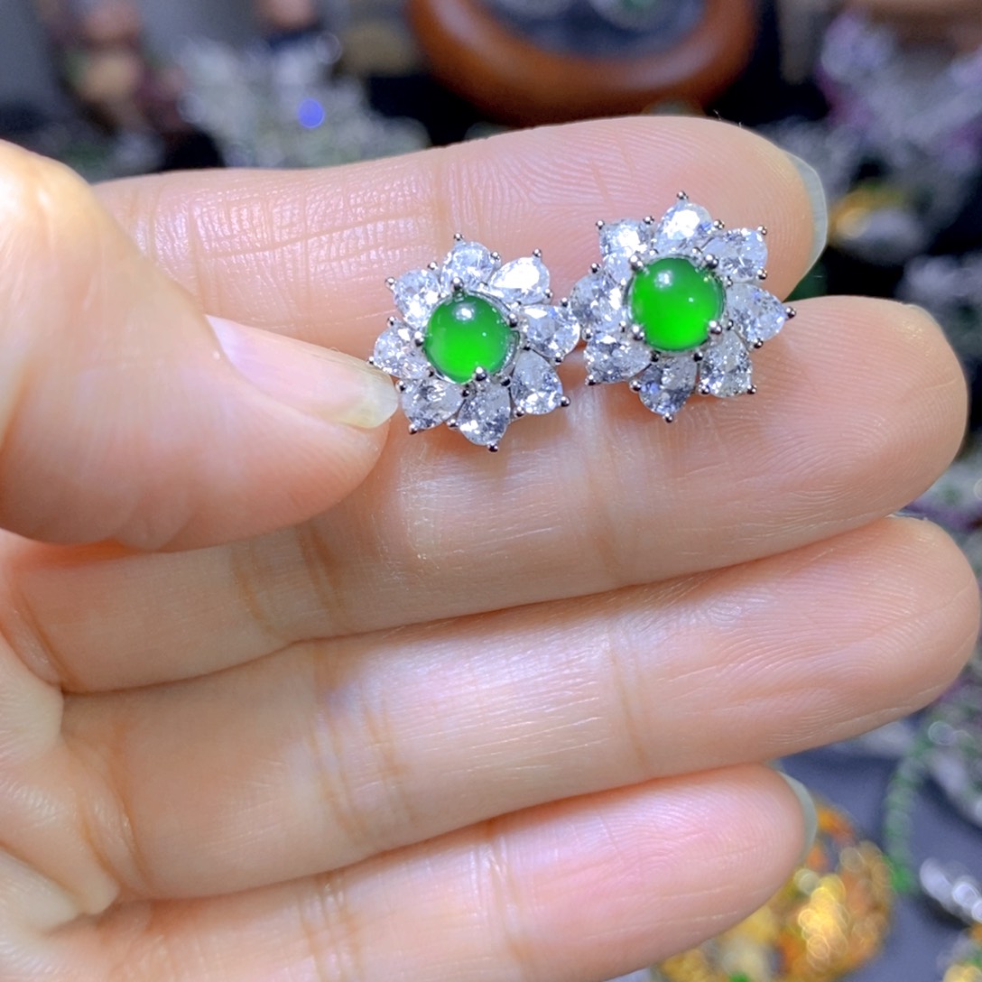 翡翠颈饰银S925镶嵌天然翡翠