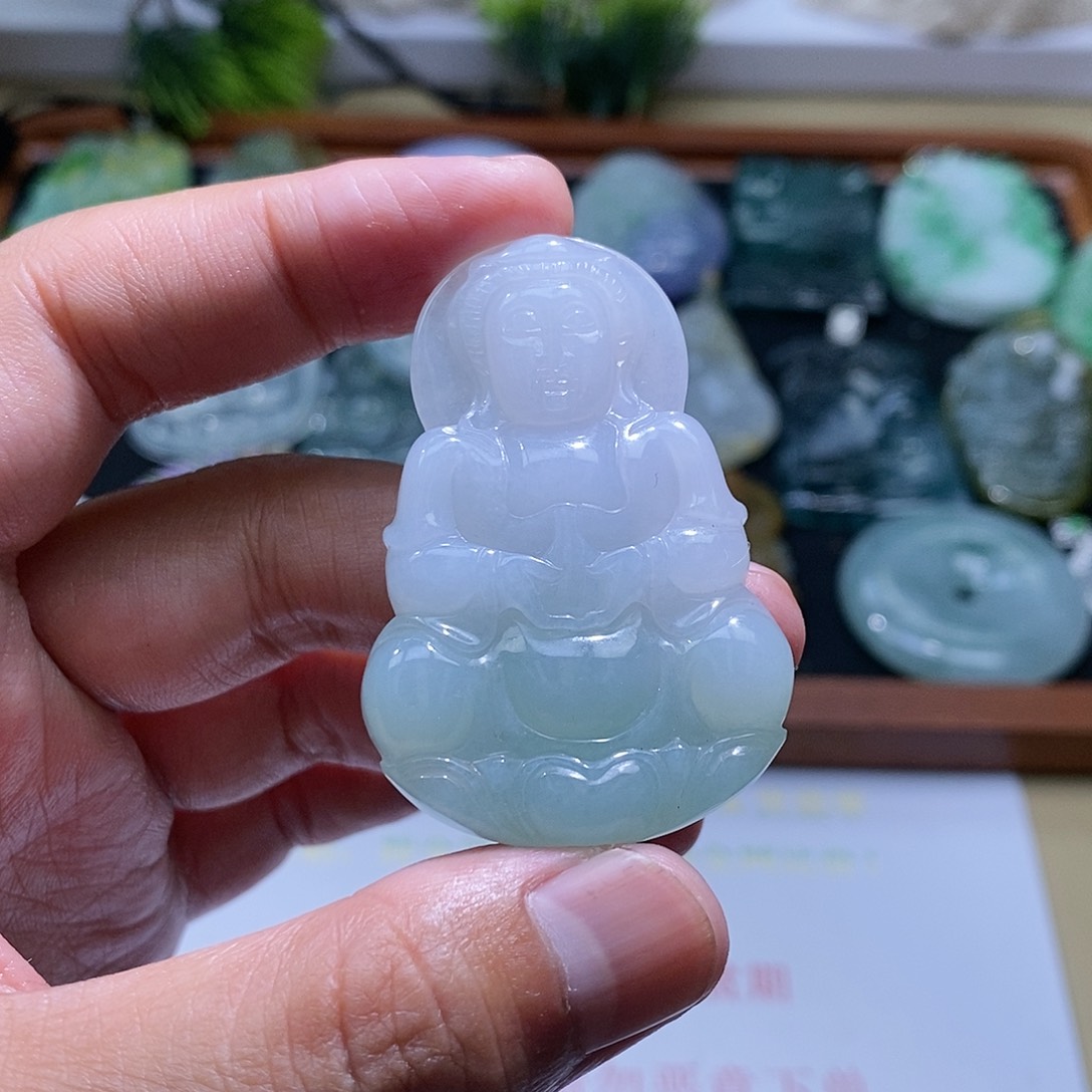 【闪购商品】翡翠颈饰未镶嵌观音