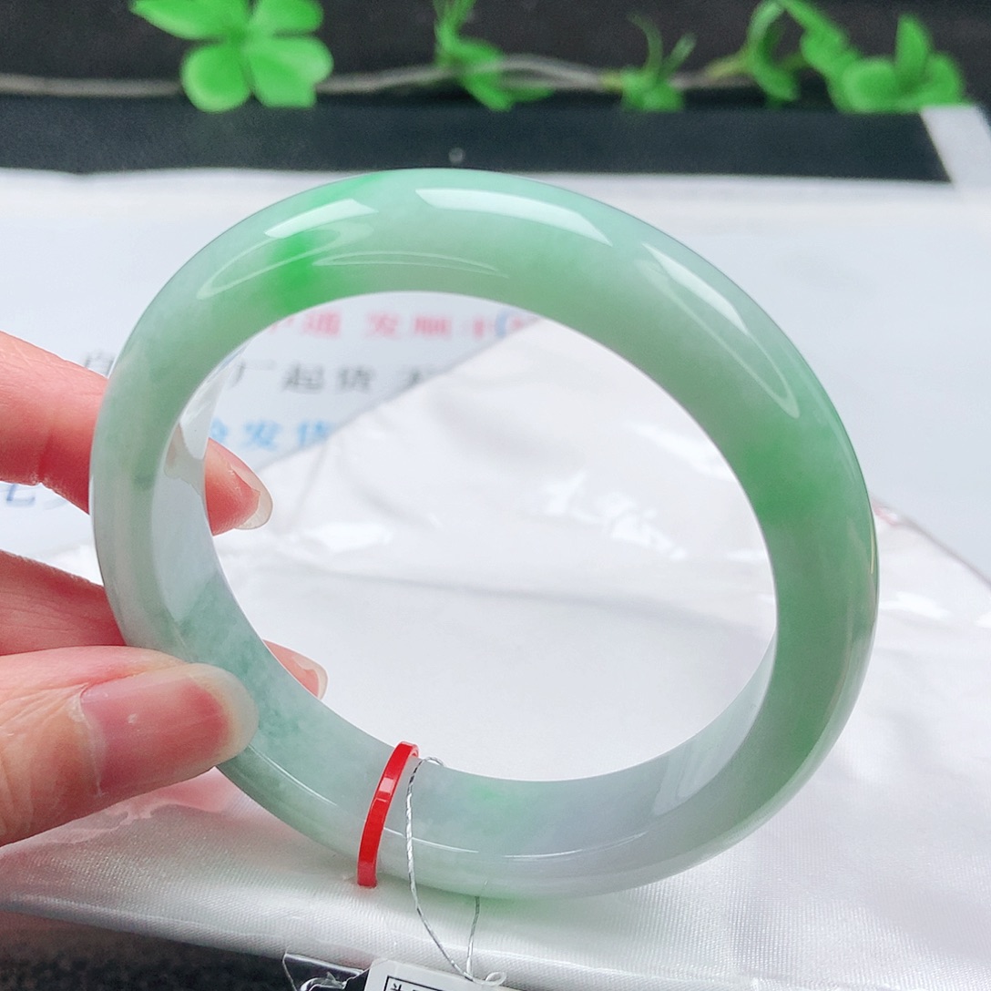 翡翠未镶嵌手镯59圈