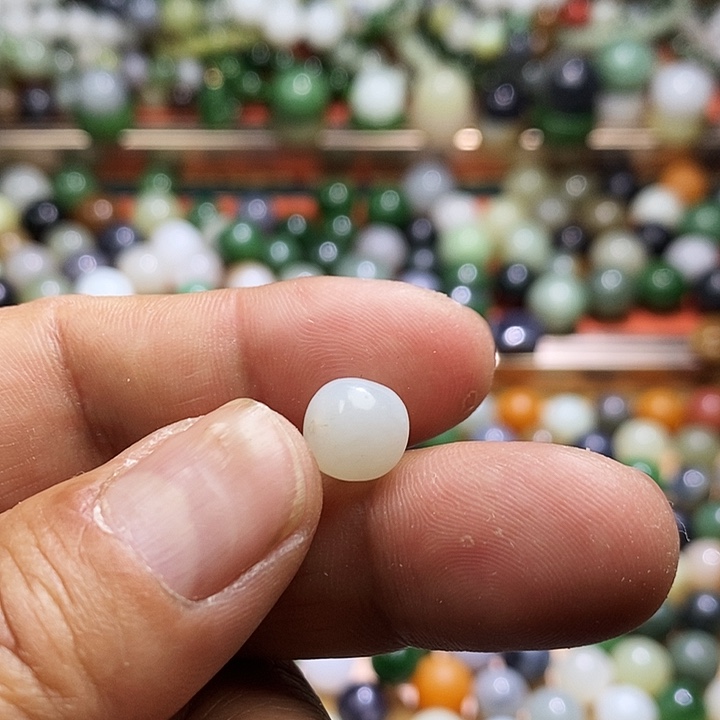 和田玉手串未镶嵌