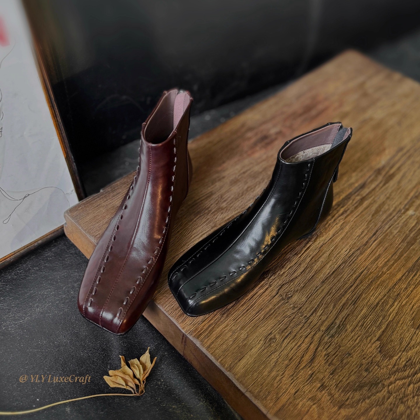 L144方头粗跟时装靴女复古低跟百搭时尚短靴女大码秋冬新款切尔西