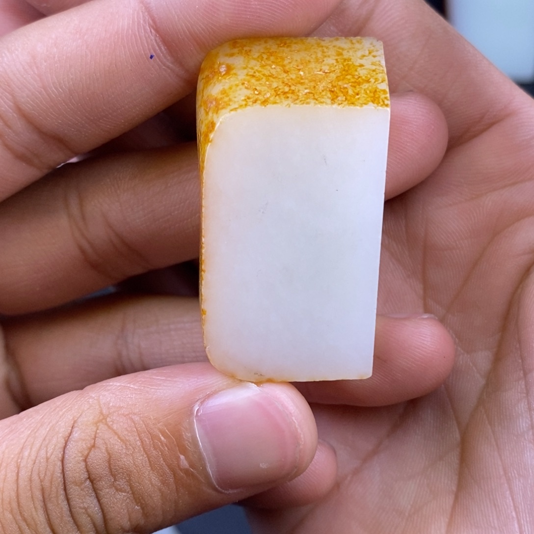 未镶嵌吊坠定制和田玉分****恒