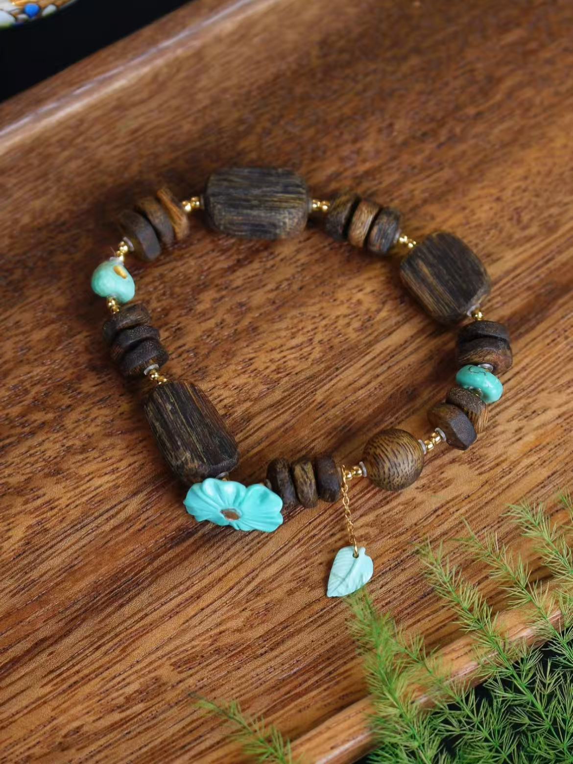 沉香【太阳花】绿松S925银海南奇楠沉香