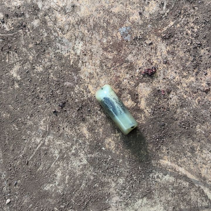 蔚***妈和田玉（青玉）未镶嵌挂件