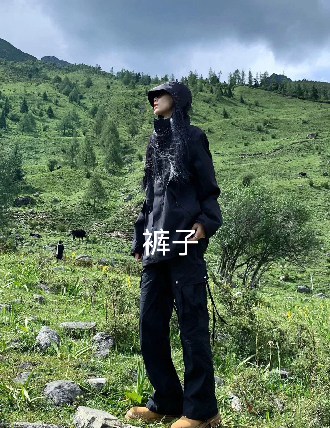 男士春夏防水冲锋衣与工装机能风直播间主播讲解款式29-35尺码