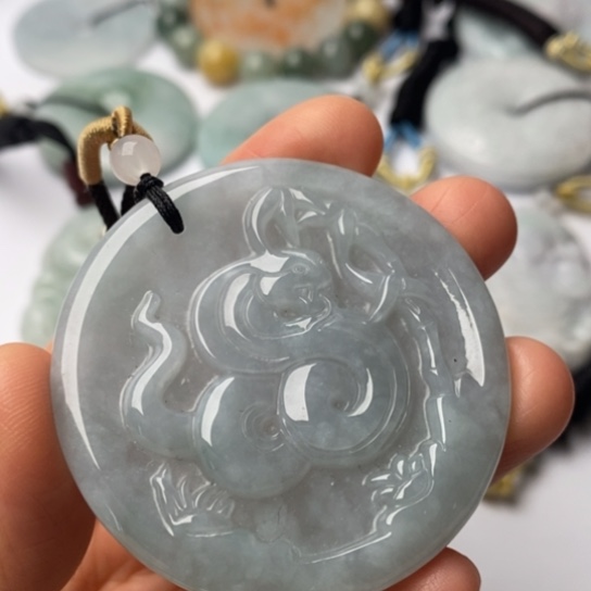 翡翠未镶嵌挂件翡翠