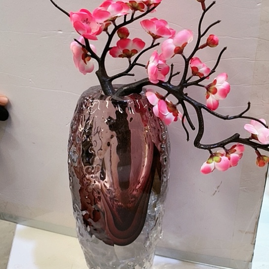 琉璃花瓶高28厘米口径4厘米