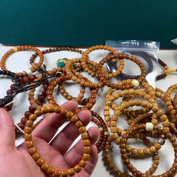 【闪购商品】橄榄核吊坠。。。。。。。。。。。