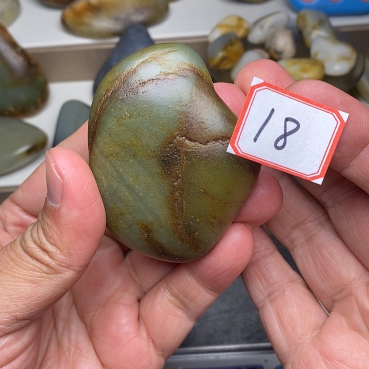 未镶嵌和田玉把件18